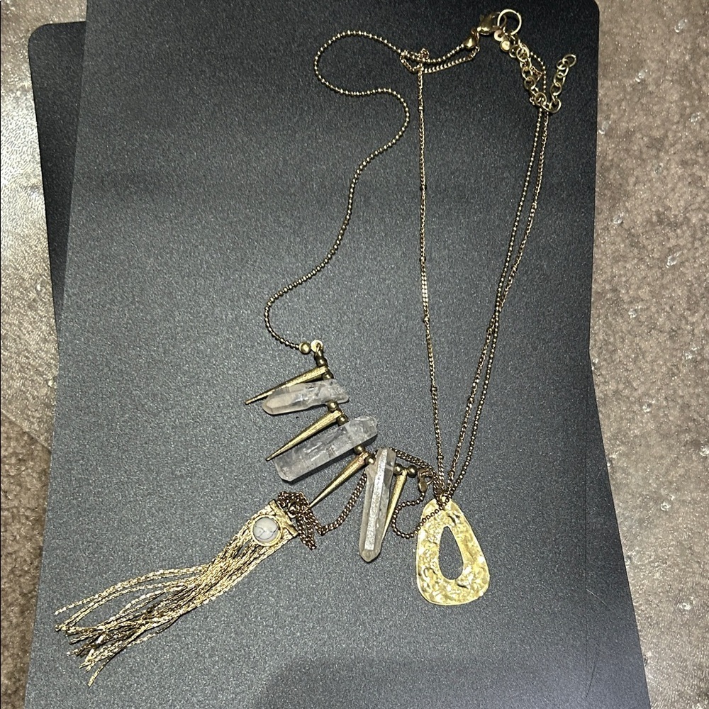 Gold and Crystal Pendant Necklace - Picture 3 of 3